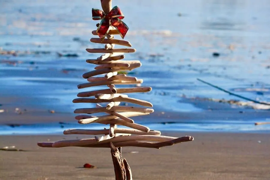 How To Make A Driftwood Christmas Tree